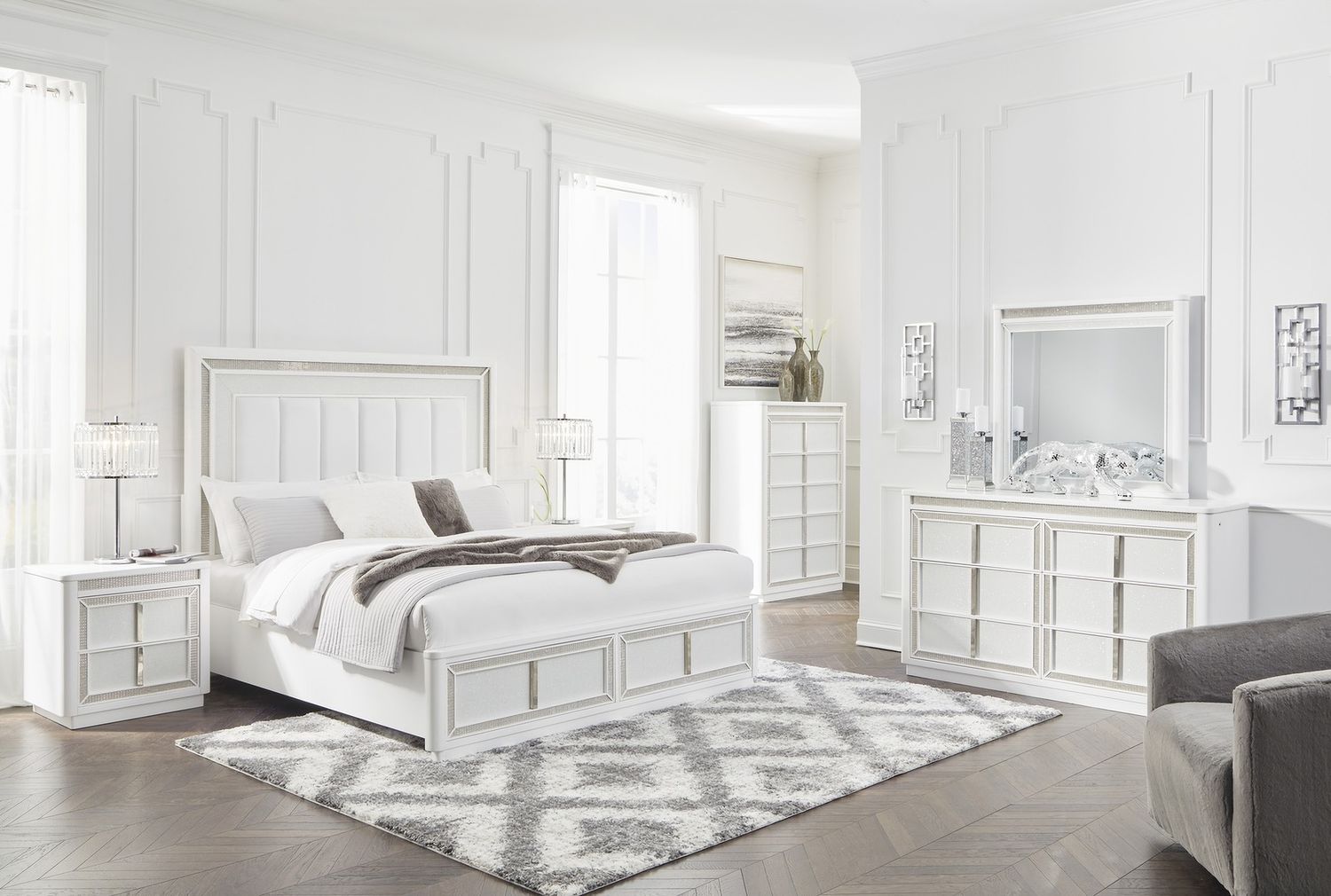 Chalanna Nightstand In White B82292
