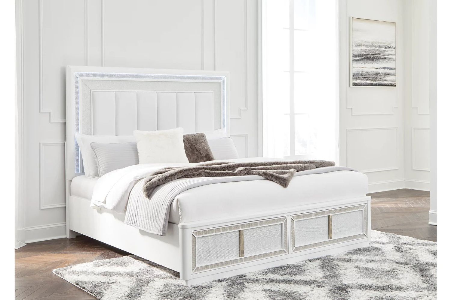 Chalanna California King Upholstered Storage Bed In White B822B5