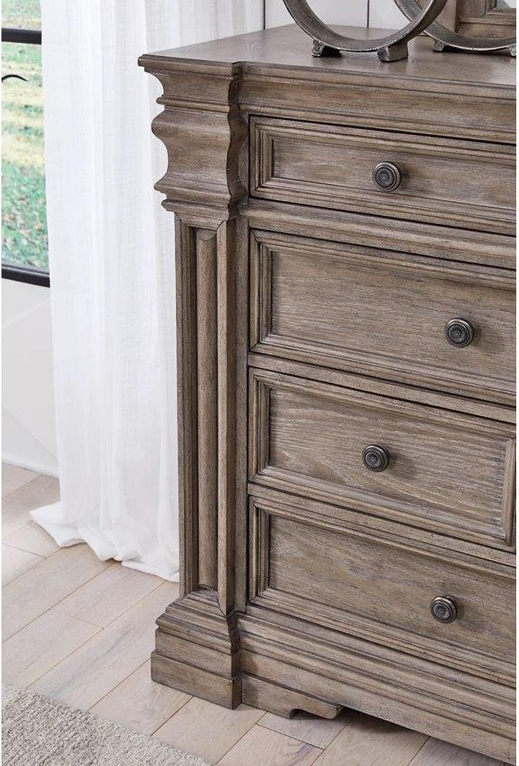 Blairhurst Dresser In Light Brown B91631