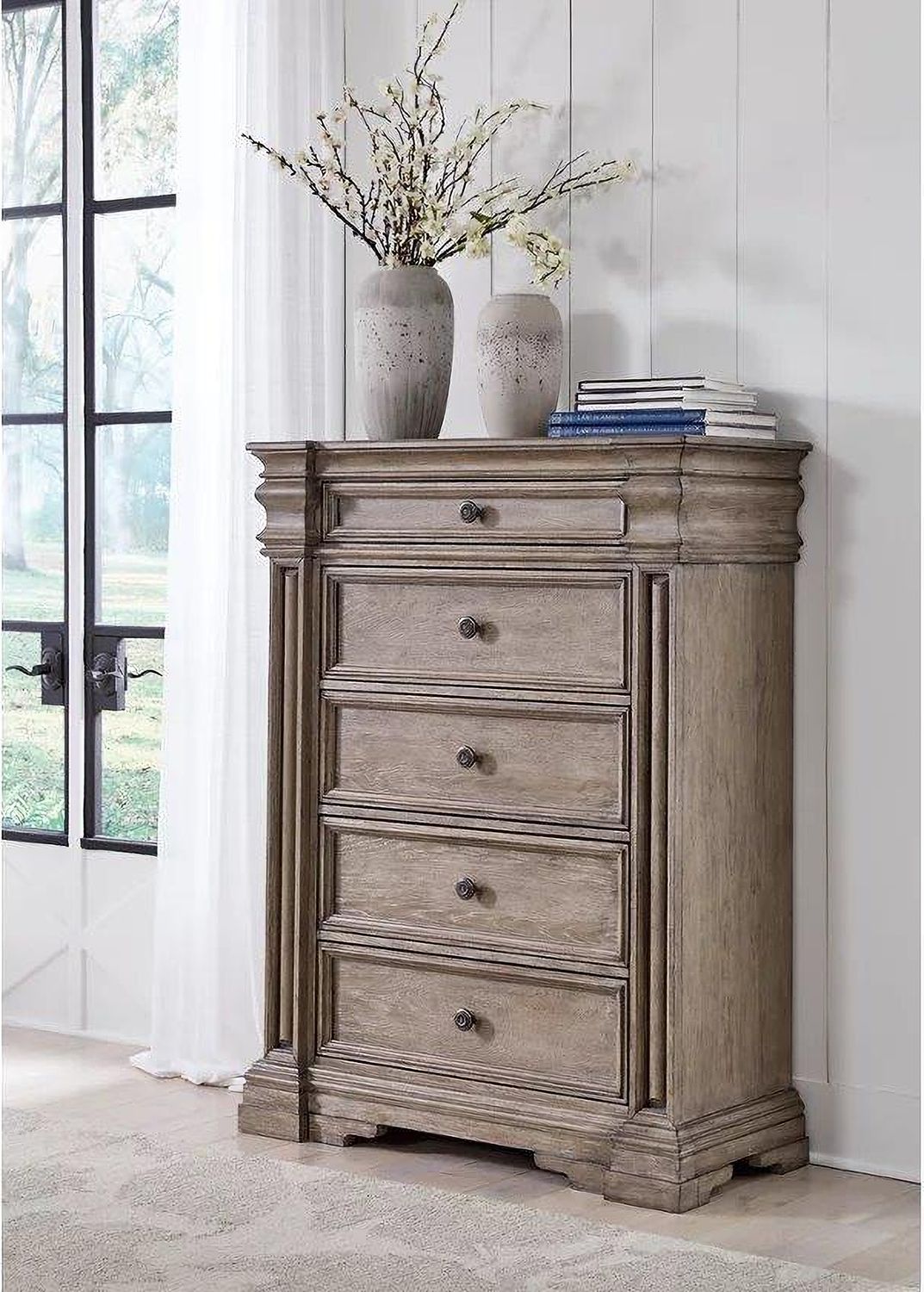 Blairhurst Chest of Drawers In Light Brown B91646
