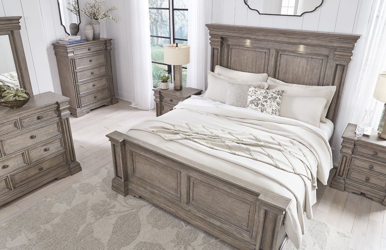 Blairhurst King Panel Bed In Grayish Brown B916B4