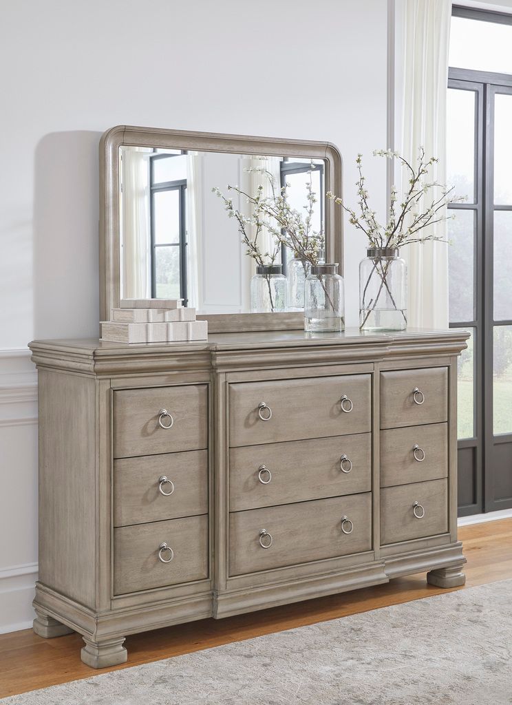 Lexorne Gray Dresser B92431
