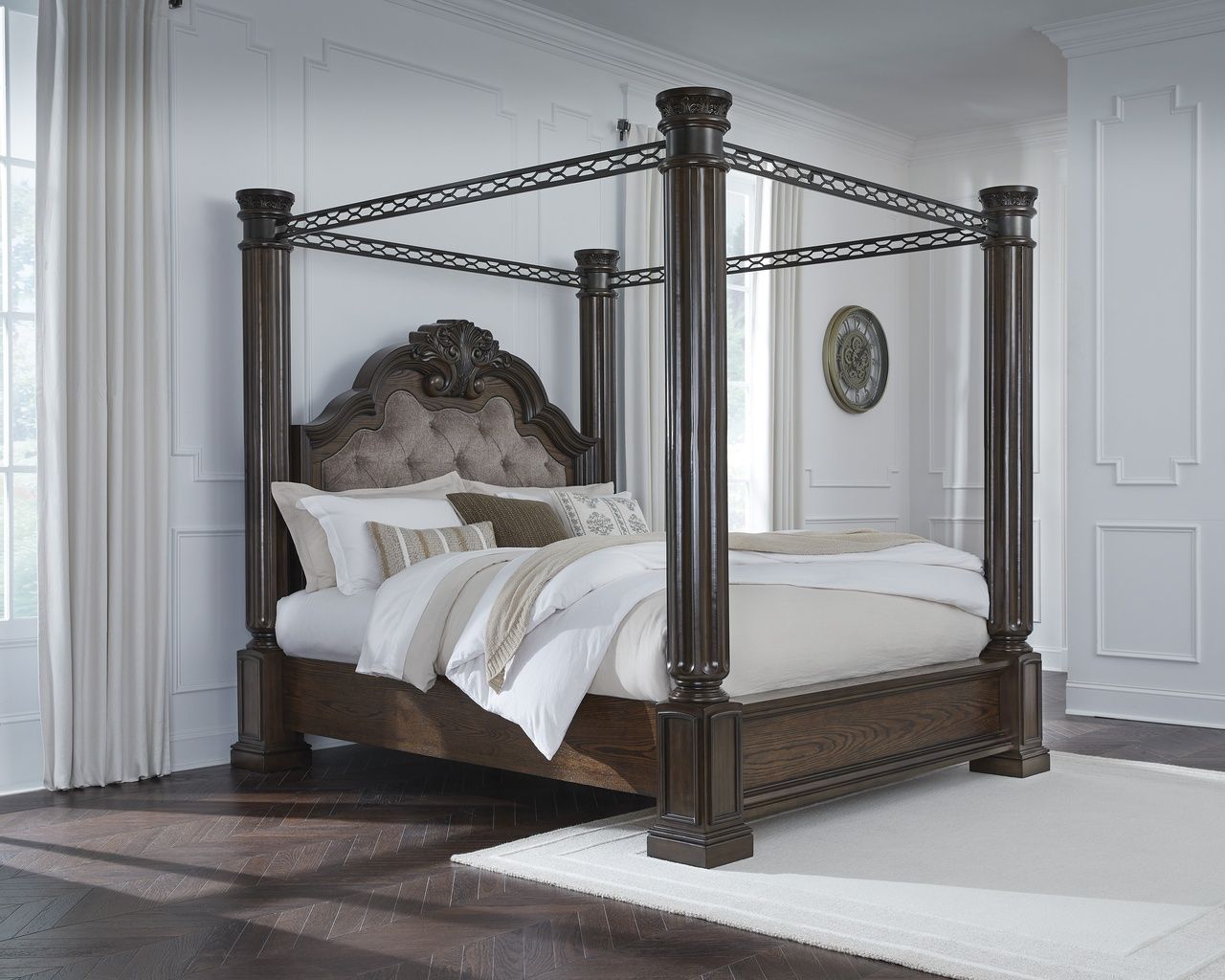 Maylee Queen Canopy Bed In Dark Brown B947B8