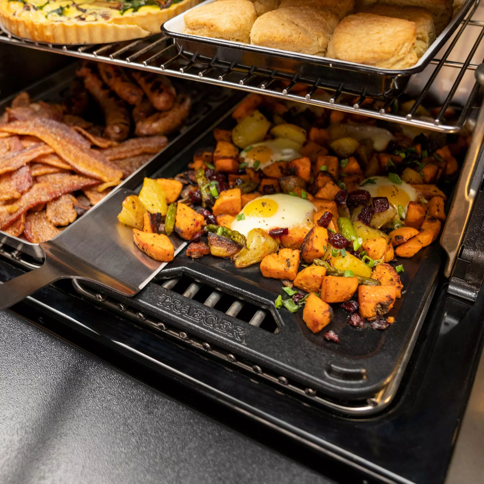 ModiFIRE® Reversible Cast Iron Griddle BAC609