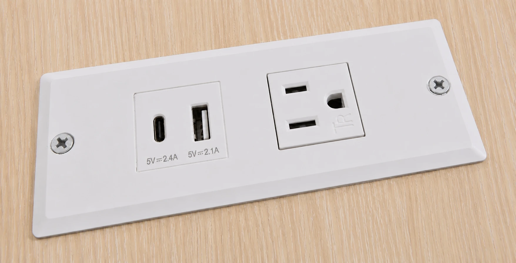 Desk W/ Charging Station BB31779