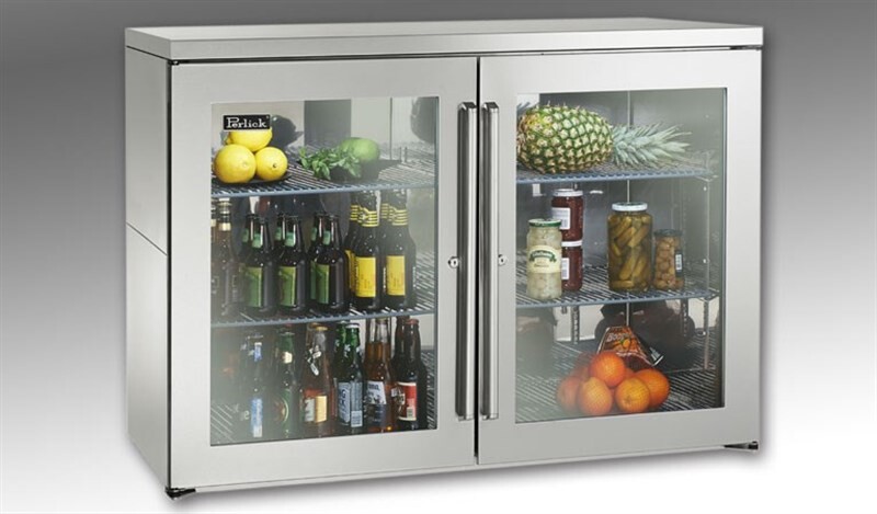 Remote back bar refrigerators allow customers to mount the compressor in an alternate location, ideal for remote servicing & noise isolation. BBR48