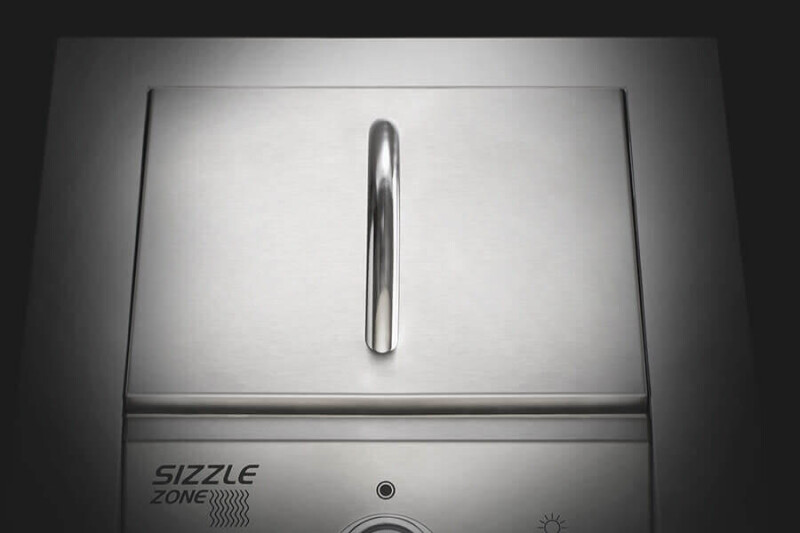 Built-in 700 Series Single Infrared Burner with Stainless Steel Cover BIB10IRPSS