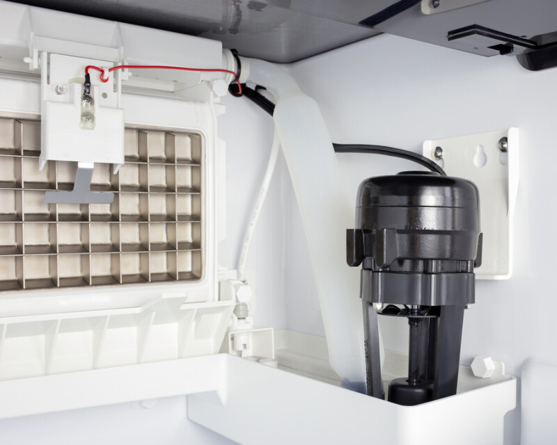 100 lb. Commercial Icemaker BIM100