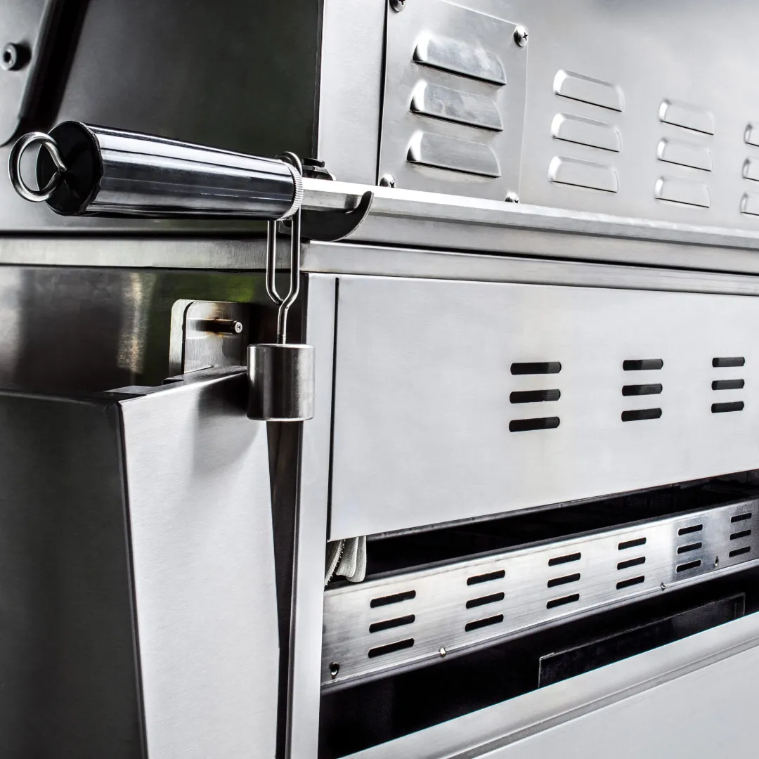 Professional LUX 34-Inch 3 Burner Built-In Gas Grill With Rear Infrared Burner BLZ3PROLP