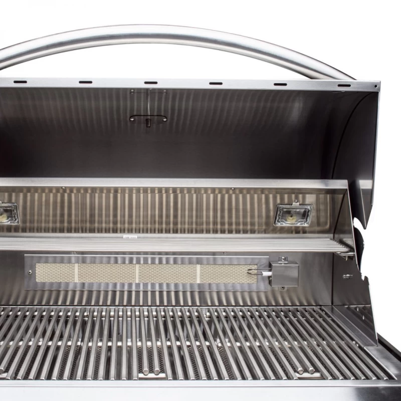 Professional LUX 34-Inch 3 Burner Built-In Gas Grill With Rear Infrared Burner BLZ3PROLP