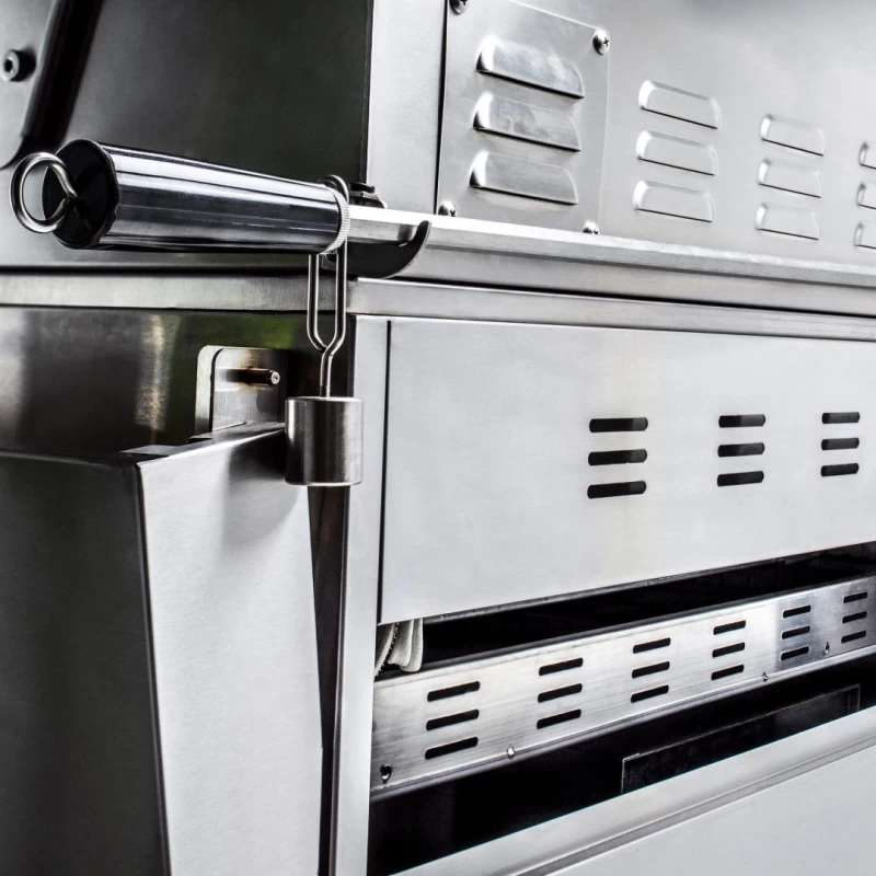 Professional LUX 34-Inch 3 Burner Built-In Gas Grill With Rear Infrared Burner BLZ3PROLP