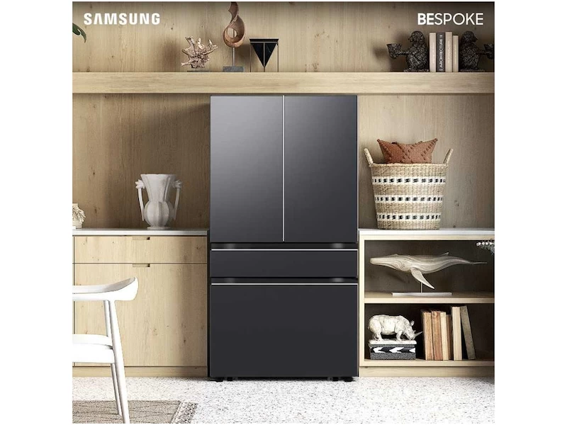 Bespoke 4-Door French Door Refrigerator (23 cu. ft.) with AutoFill Water Pitcher BNDL1646087026465