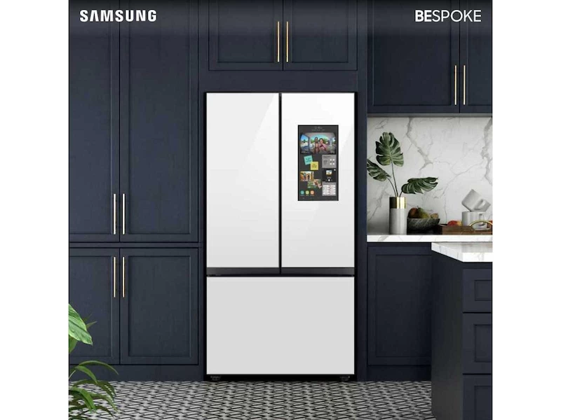 Bespoke 3-Door French Door Refrigerator (24 cu. ft.) - with Family Hub BNDL1648160583827