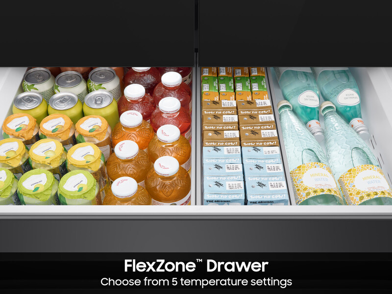 Bespoke 4-Door Flex™ Refrigerator (29 cu. ft.) with Beverage Center™ in Charcoal Glass (Customizable Panels) BNDL1709230702639, product image 5 of 11