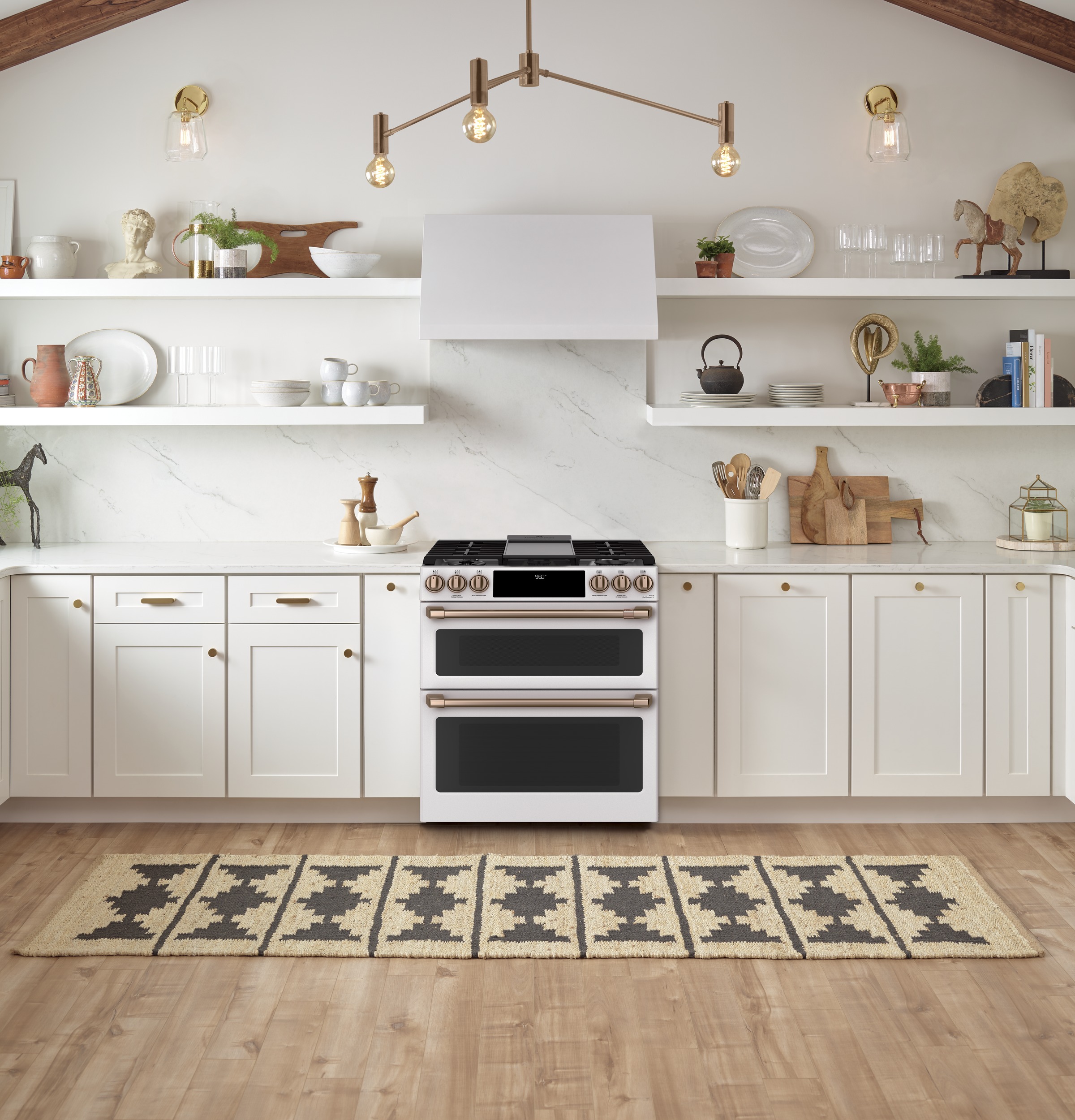 CAFÉ™ 30" Smart Slide-In, Front-Control, Dual-Fuel, Double-Oven Range with Convection view 26