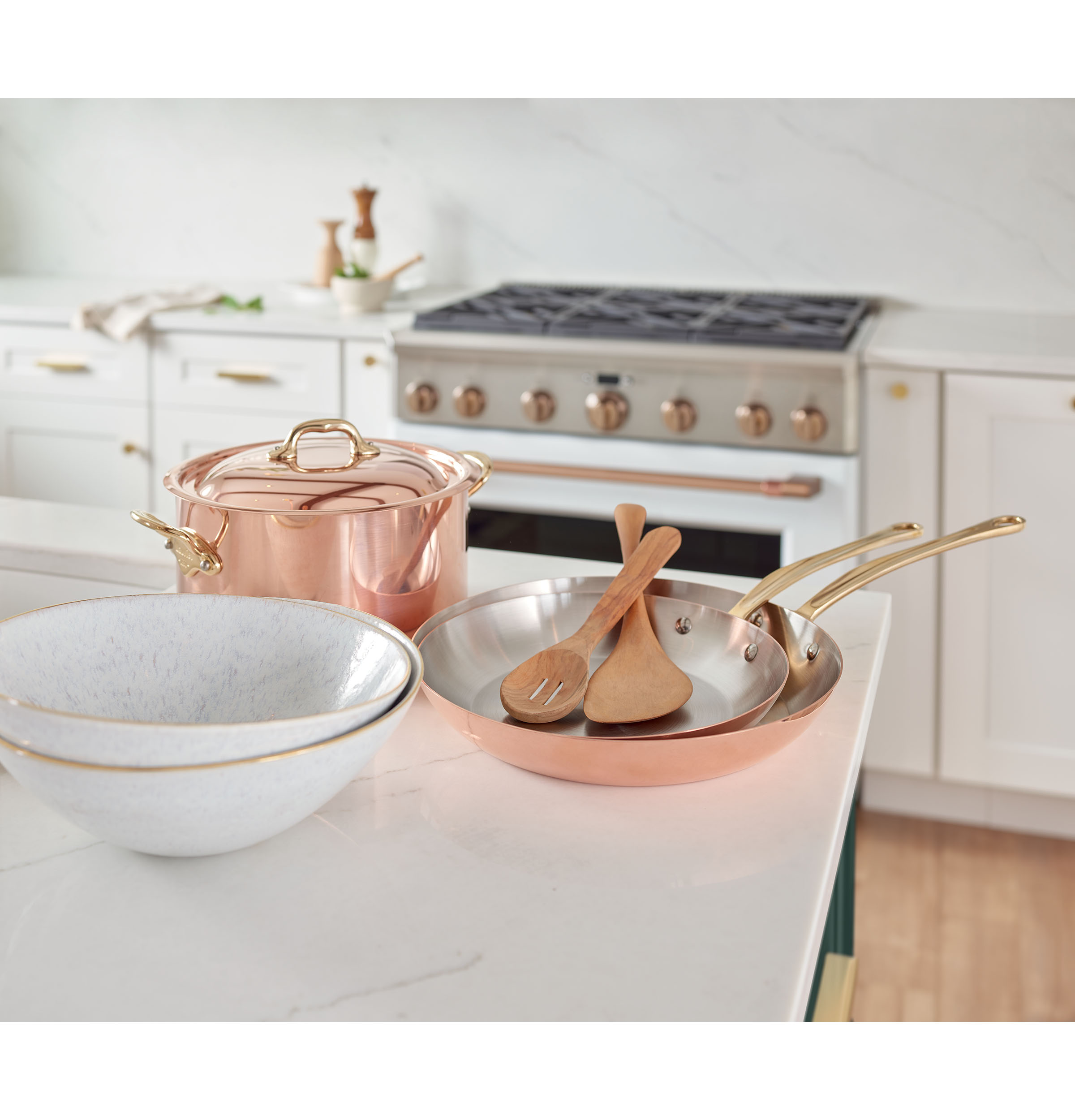 Café 36" Dual-fuel Commercial-style Range With 6 Burners (natural Gas) C2Y366P4MW2