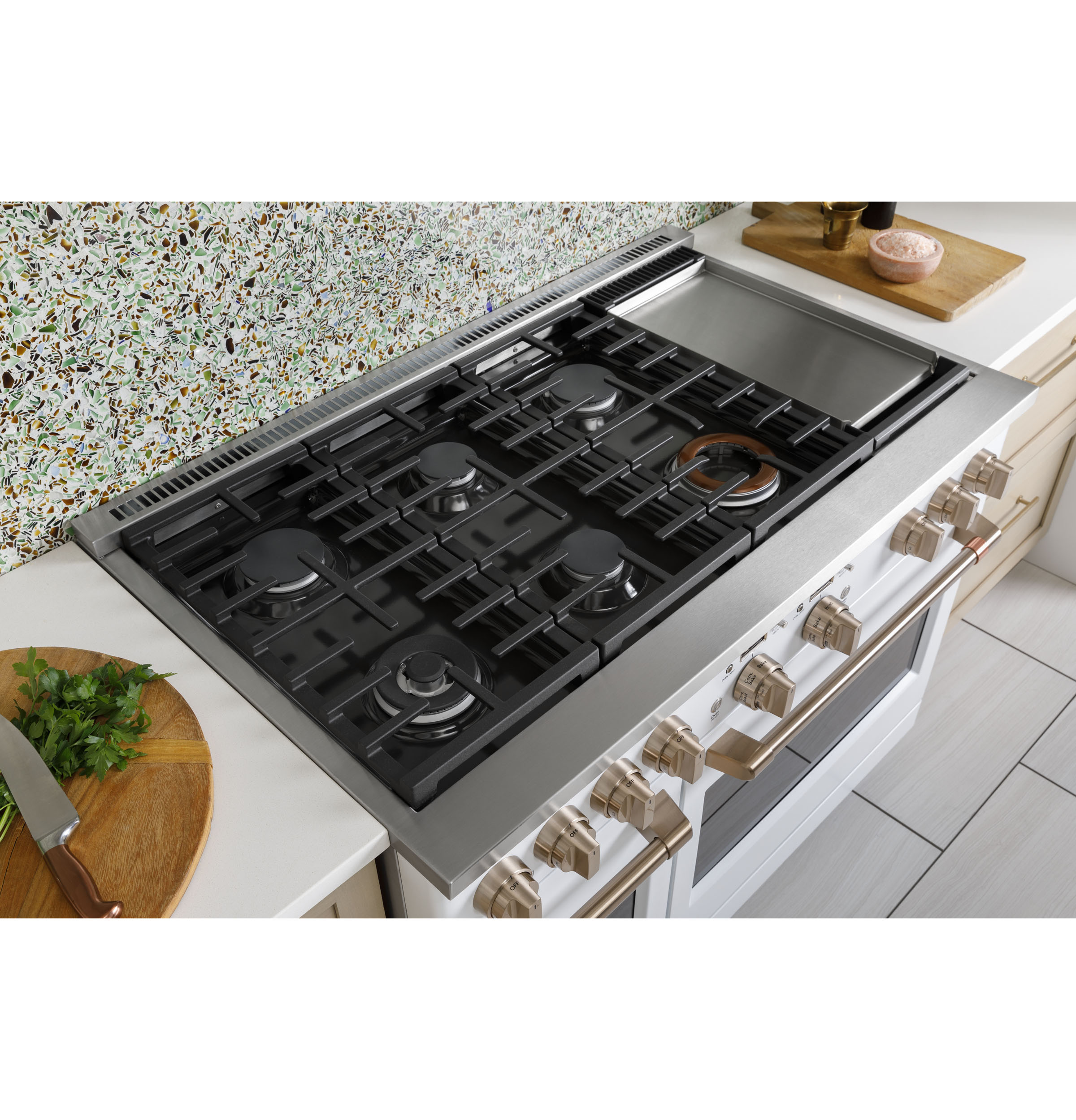 CAFÉ™ 48" Smart Dual-Fuel Commercial-Style Range with 6 Burners and Griddle (Natural Gas) view 22
