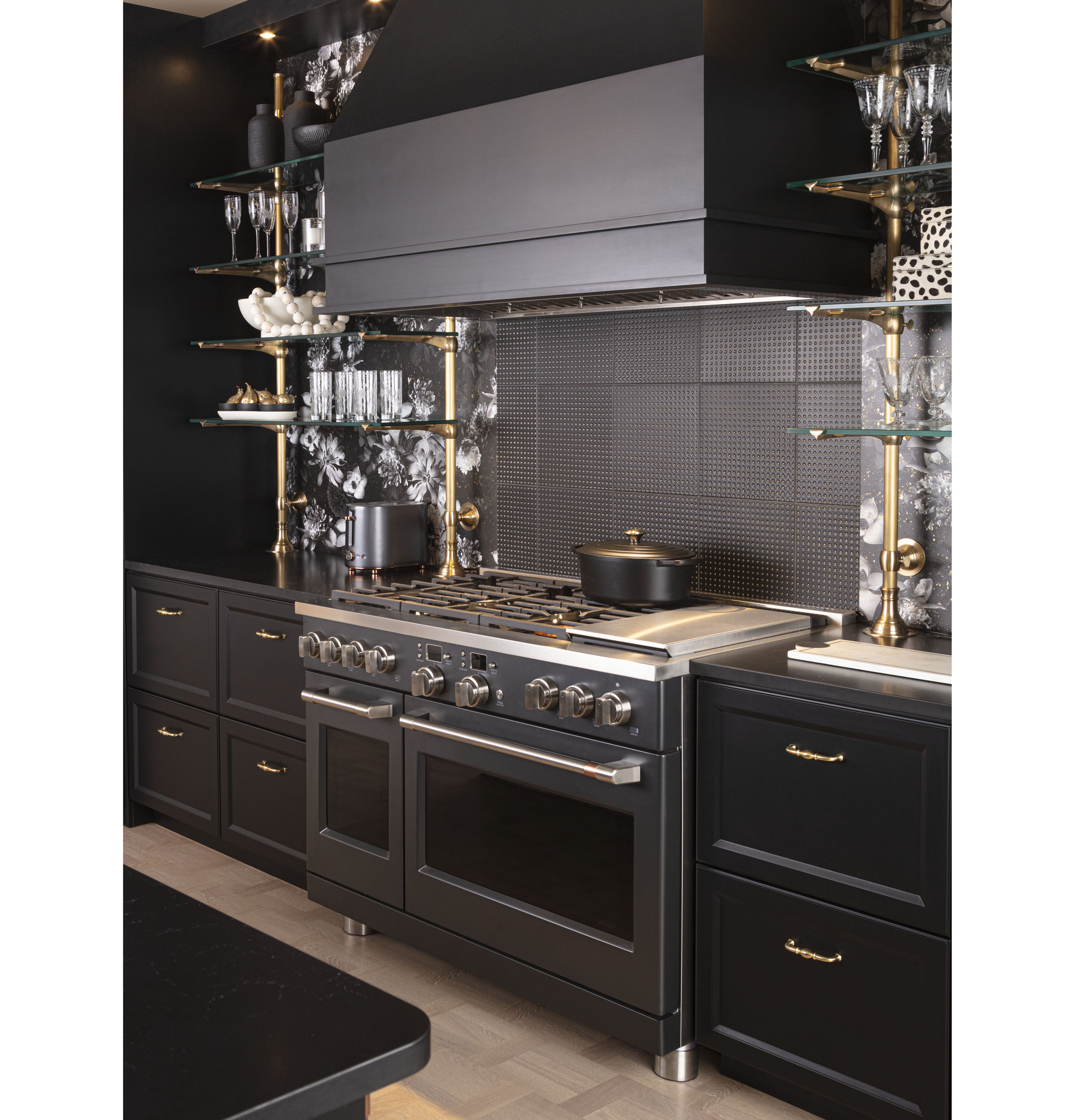 CAFÉ™ 48" Smart Dual-Fuel Commercial-Style Range with 6 Burners and Griddle (Natural Gas) view 11