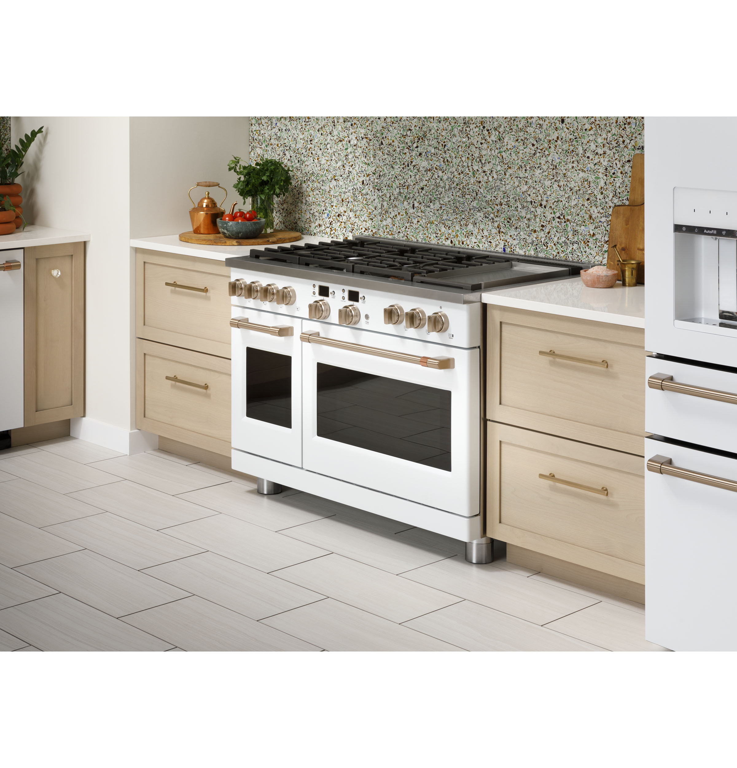 CAFÉ™ 48" Smart Dual-Fuel Commercial-Style Range with 6 Burners and Griddle (Natural Gas) view 13