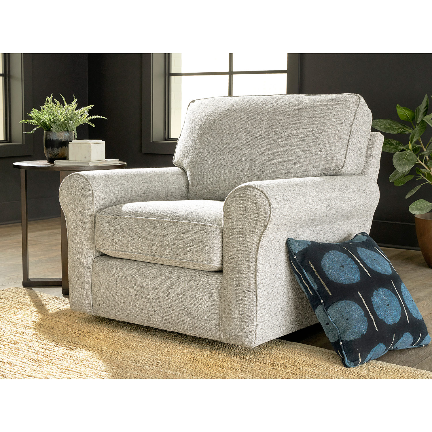 Hanway - Stationary Chair - C50 C50