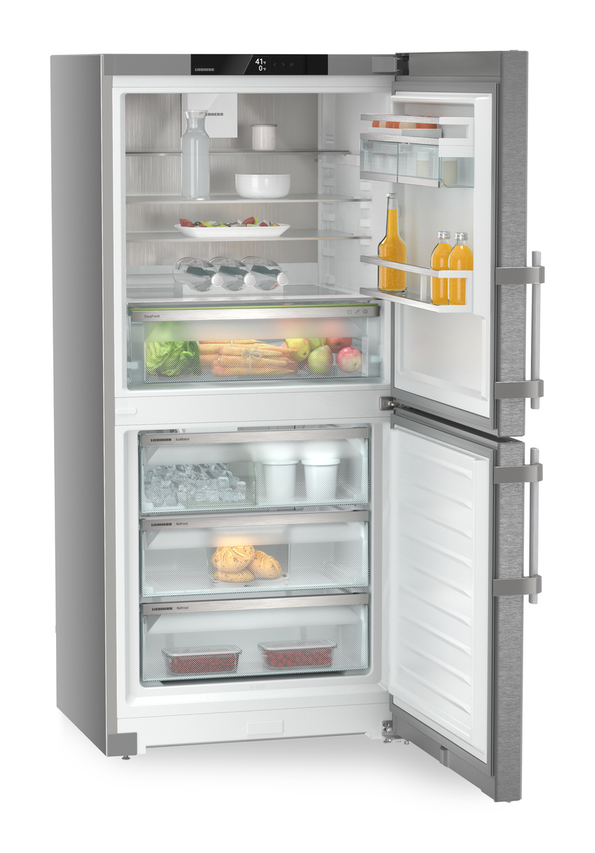 Combined fridge-freezers with EasyFresh and NoFrost C7540IM, product image 2 of 10