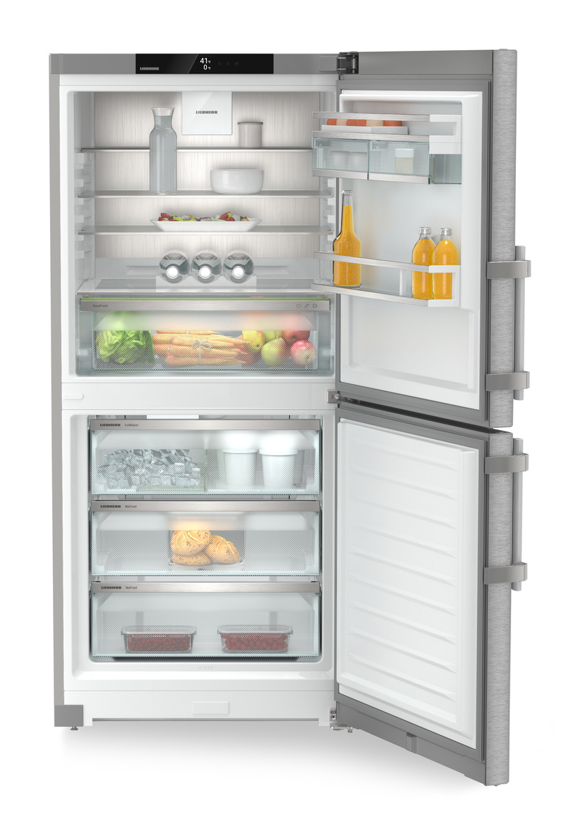 Combined fridge-freezers with EasyFresh and NoFrost C7540IM, product image 3 of 10