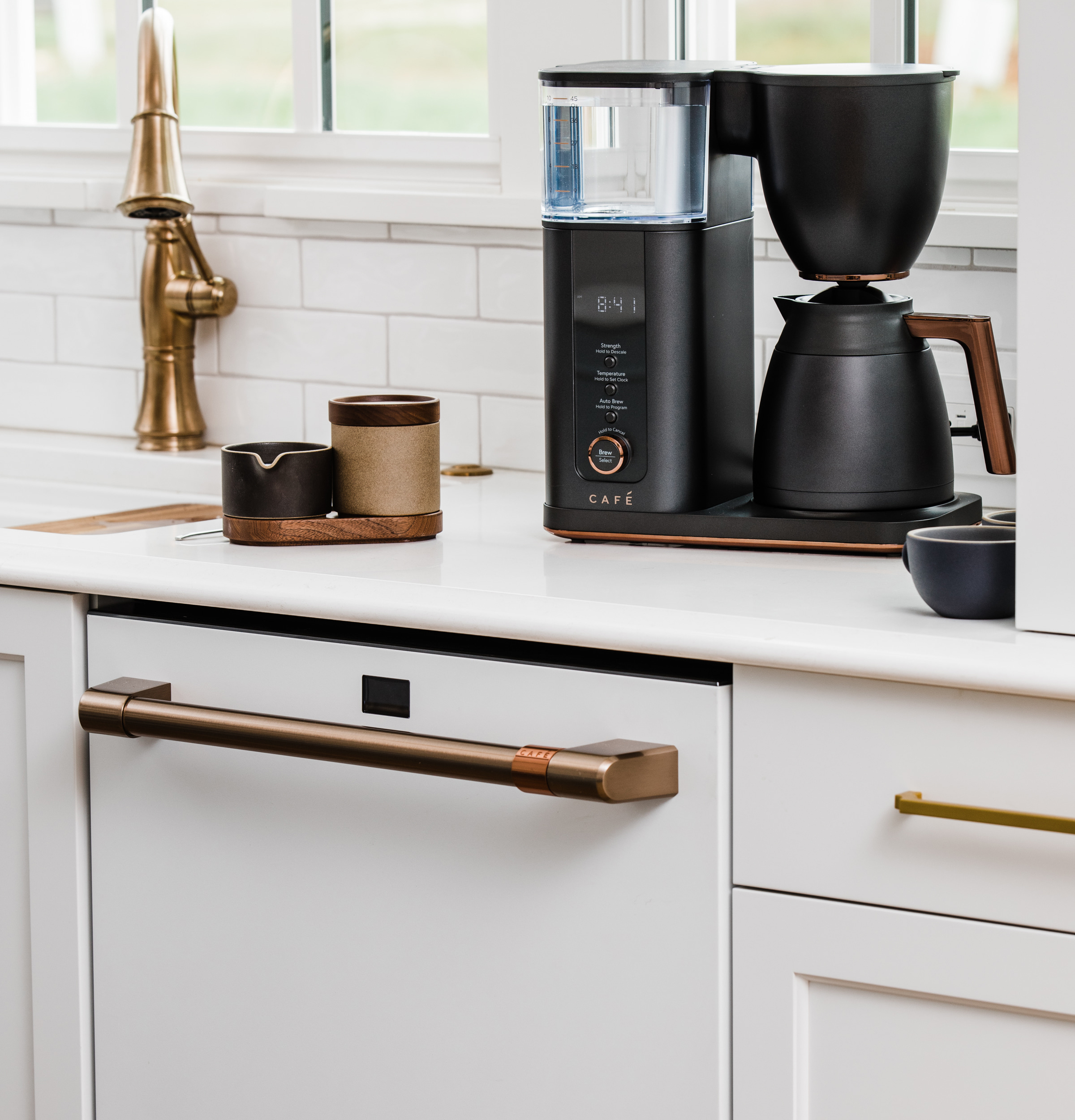 CAFÉ™ Specialty Drip Coffee Maker C7CDAAS3PD3