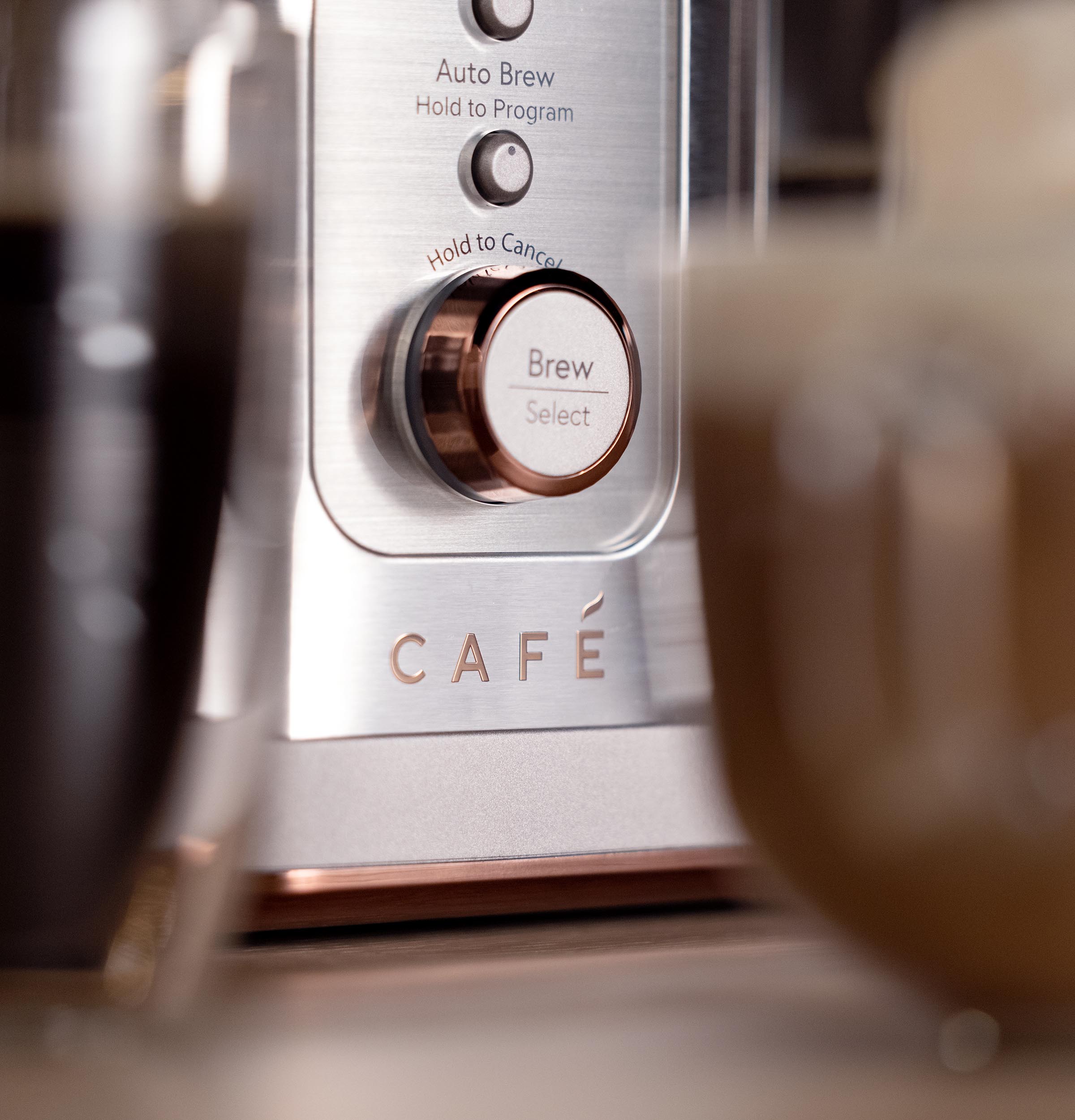 Brew smooth, flavorful coffee with the CAFÉ™ Specialty Drip Coffee Maker. Featuring a glass carafe, SCA certification, and precision controls for strength and temperature, it combines high pe C7CDABS2RS3