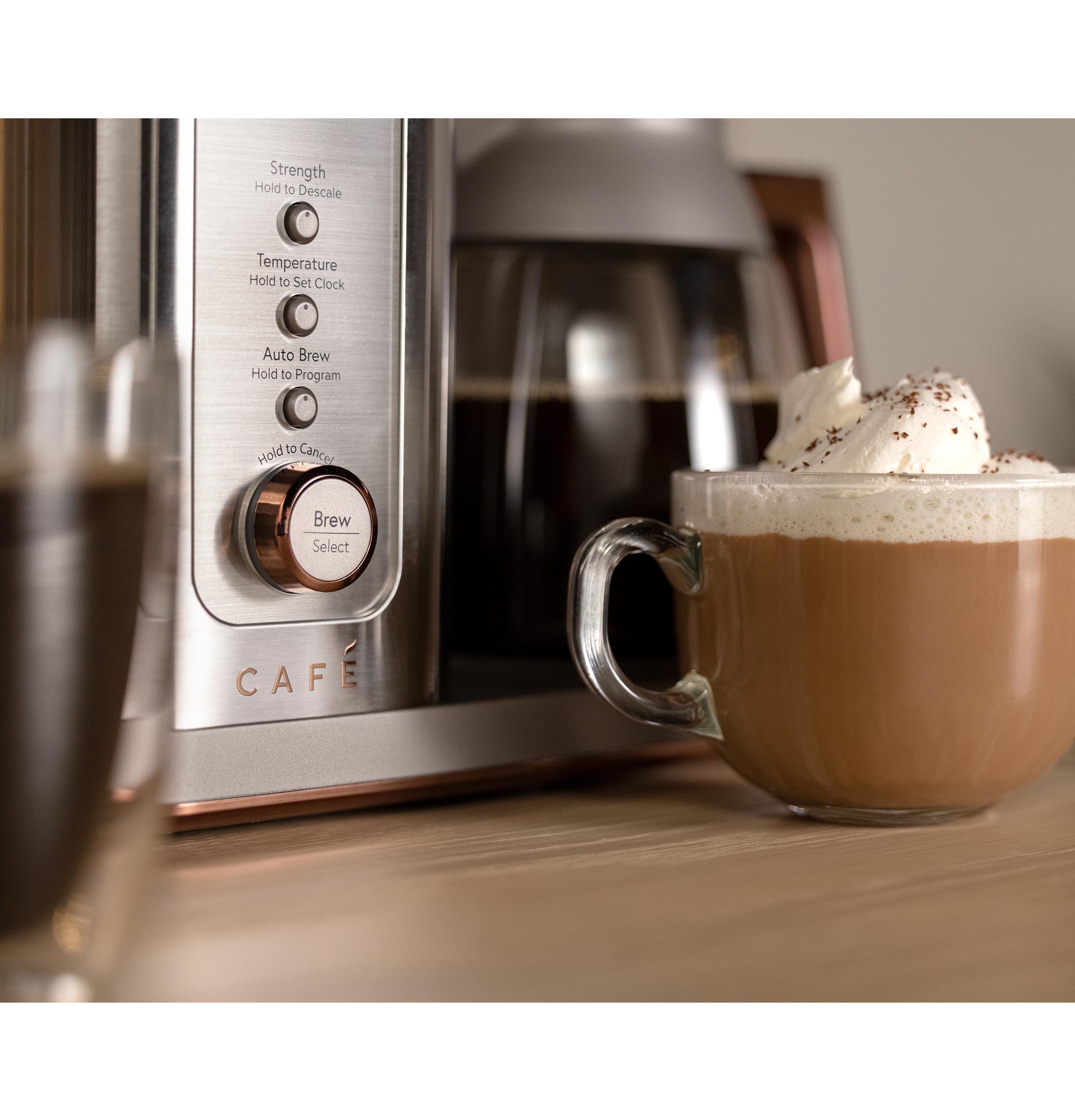 Brew smooth, flavorful coffee with the CAFÉ™ Specialty Drip Coffee Maker. Featuring a glass carafe, SCA certification, and precision controls for strength and temperature, it combines high pe C7CDABS2RS3