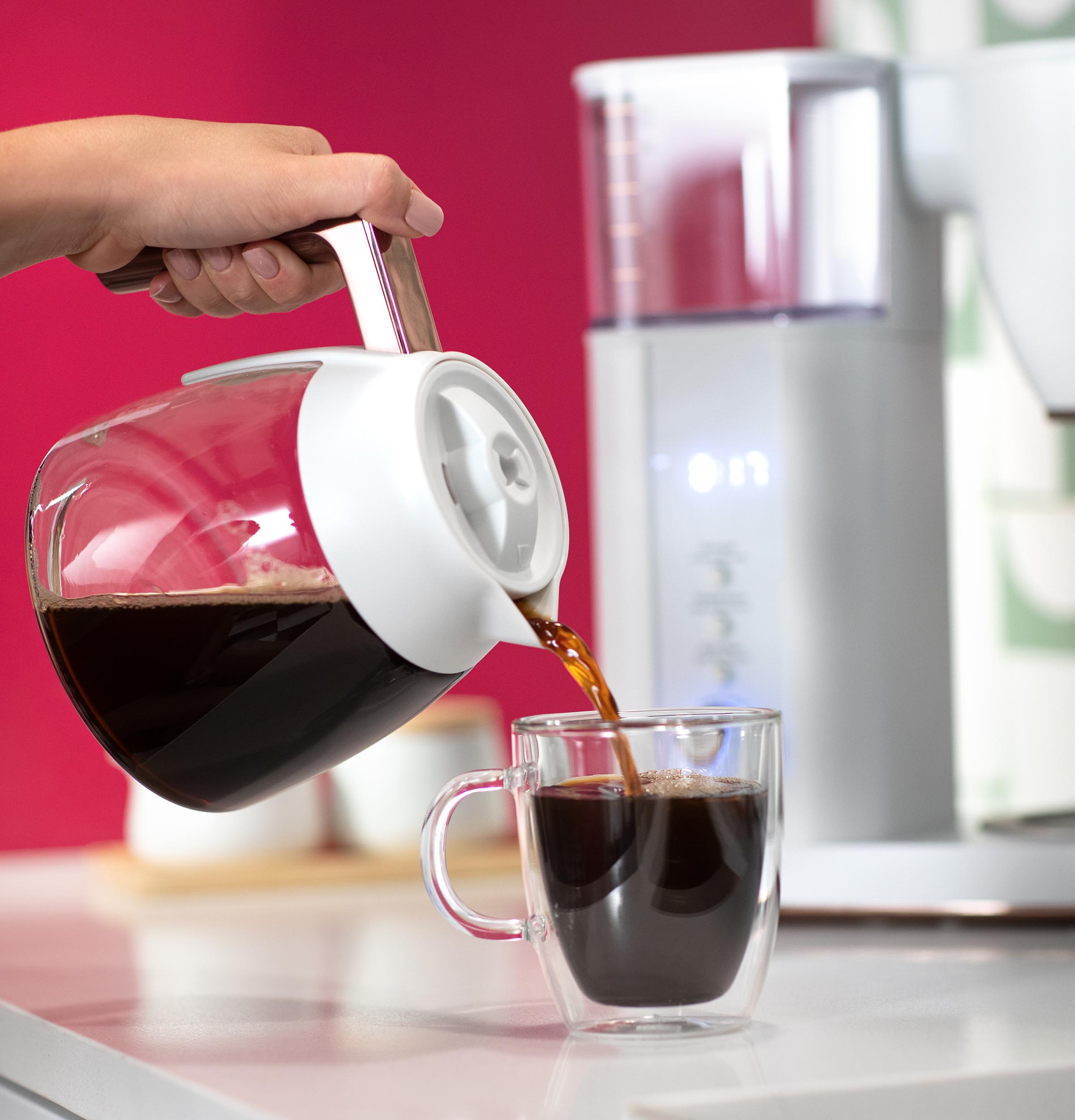 Café Specialty Drip Coffee Maker With Glass Carafe C7CDABS4RW3