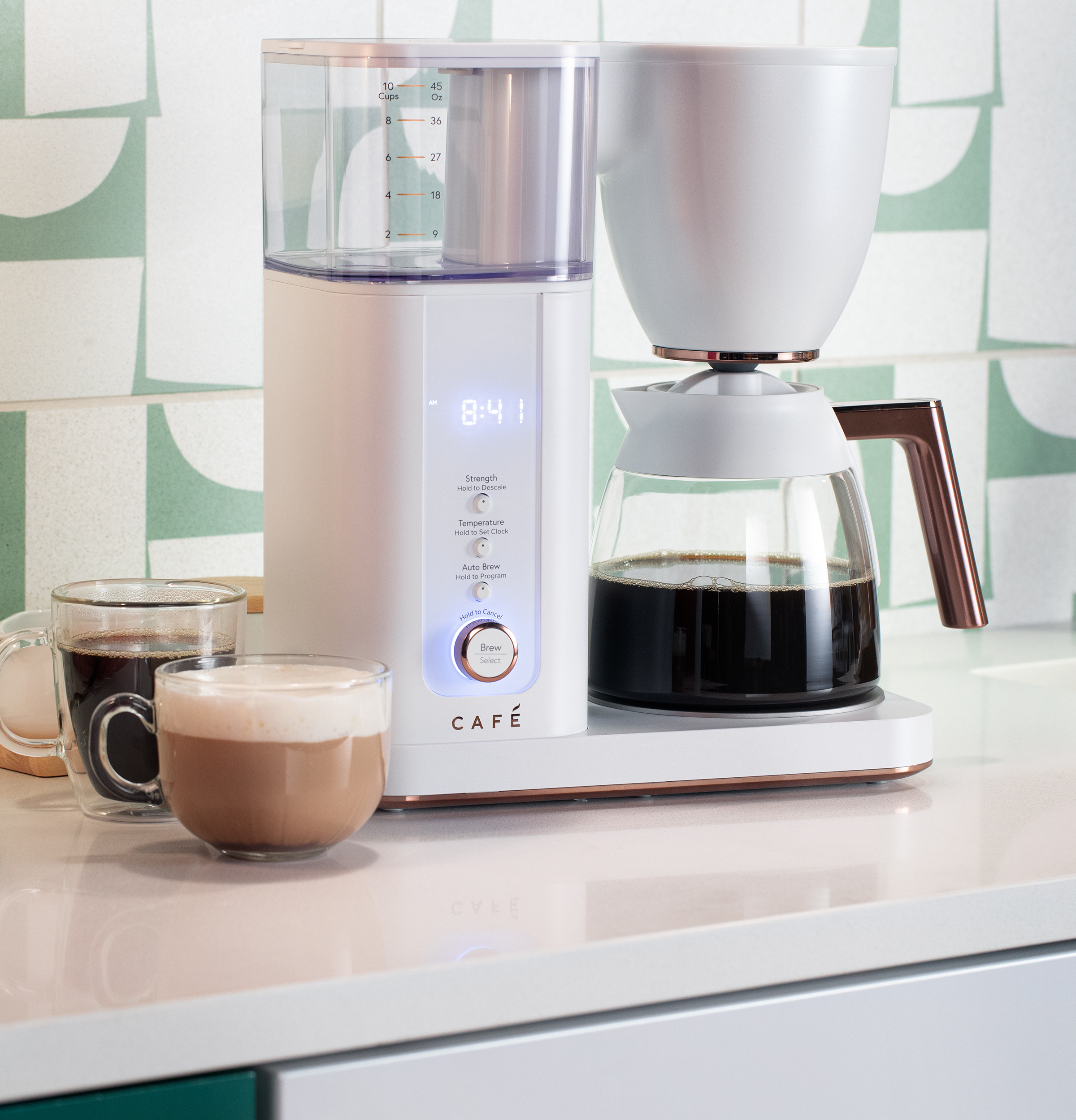 Café Specialty Drip Coffee Maker With Glass Carafe C7CDABS4RW3