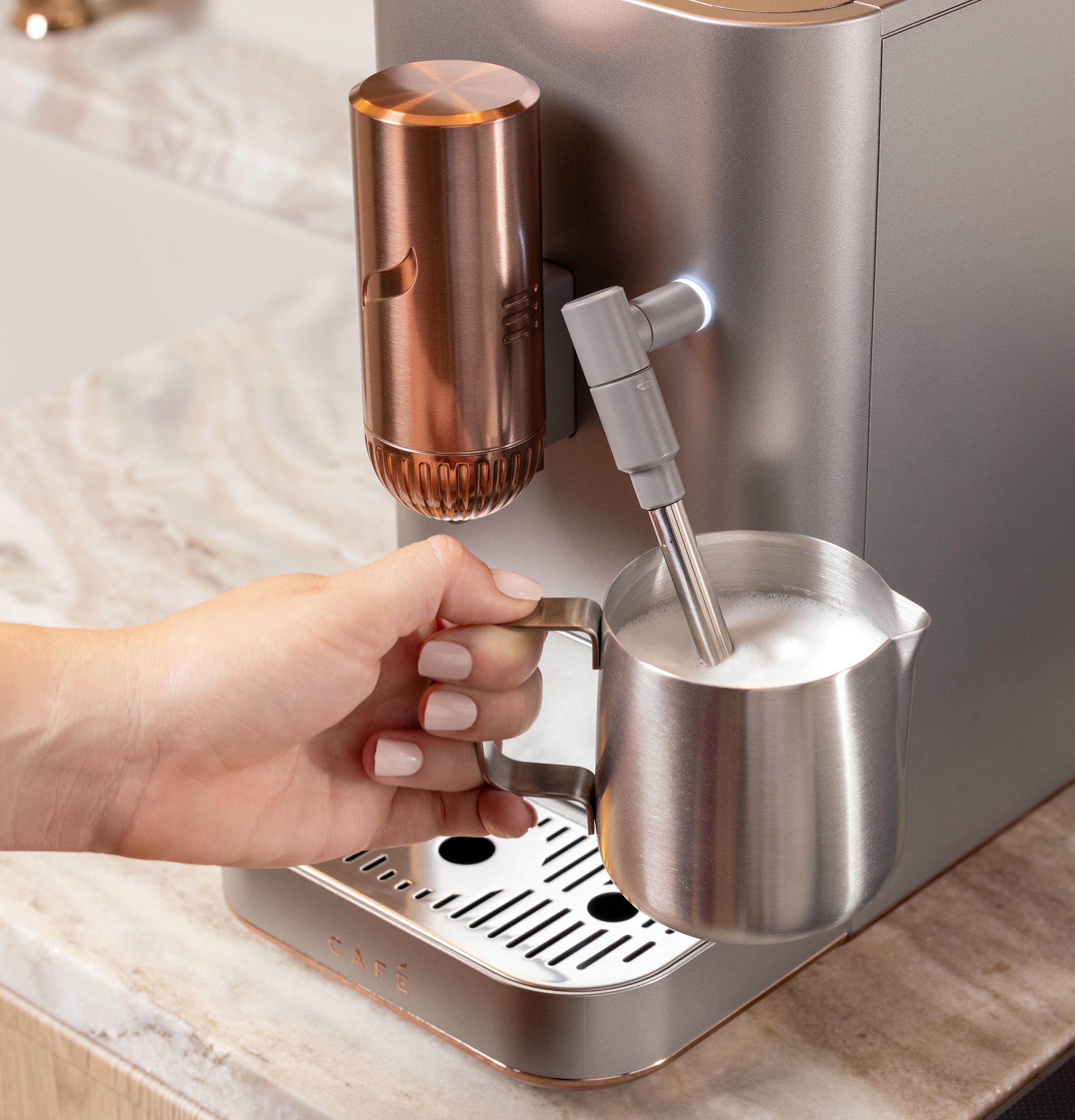 Affetto Automatic Espresso Machine + Frother C7CEBBS2RS3