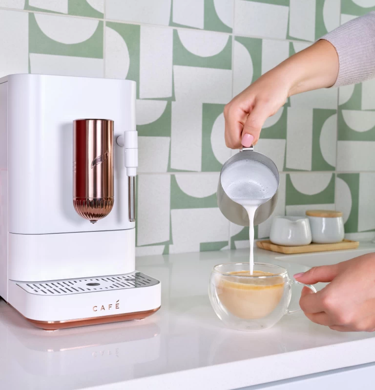 Affetto Automatic Espresso Machine + Frother C7CEBBS4RW3
