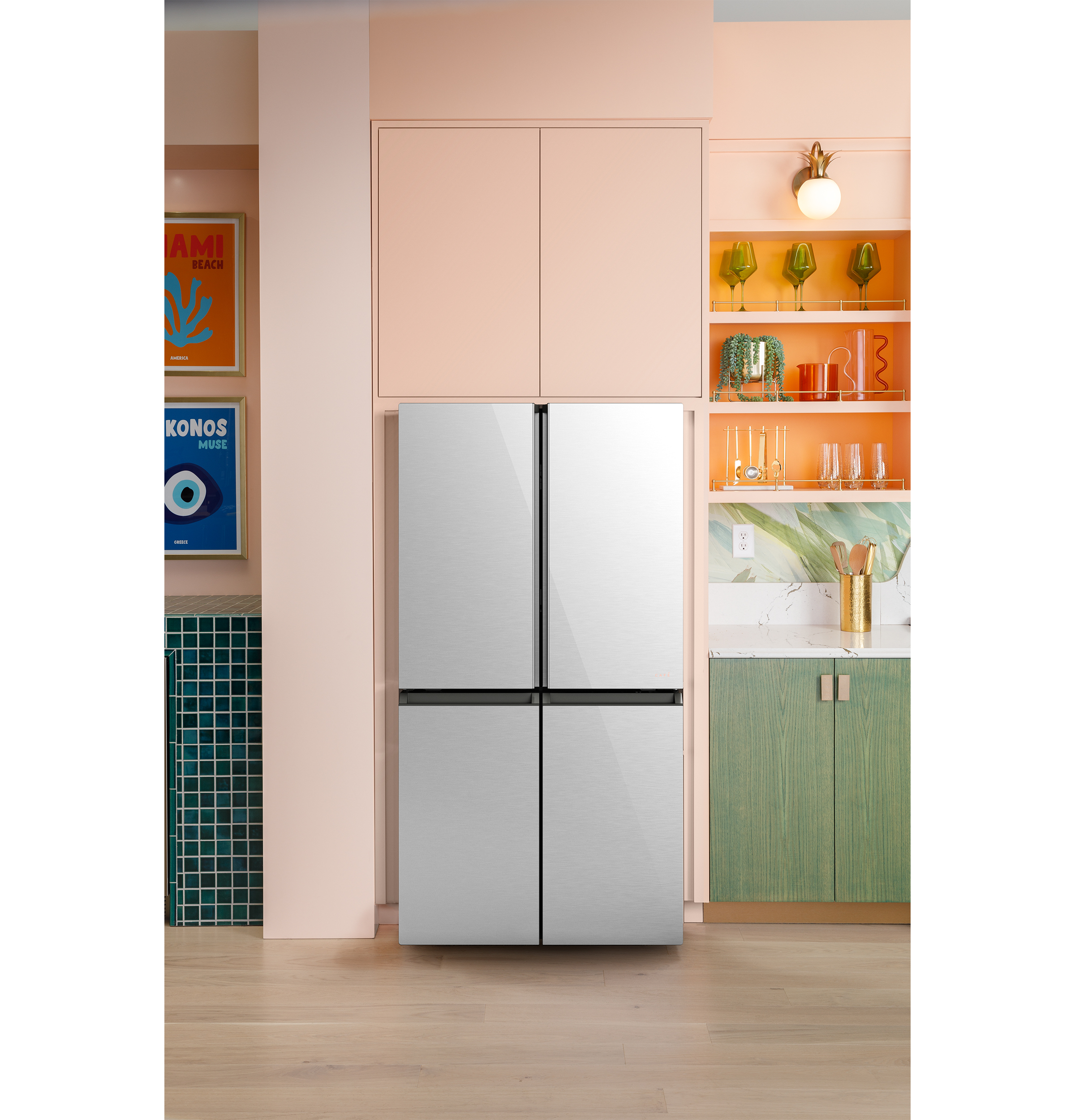 CAFÉ™ ENERGY STAR® 28.3 Cu. Ft. Smart Quad-Door Refrigerator in Platinum Glass with Dual-Dispense AutoFill Pitcher view 20