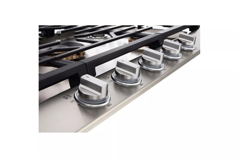LG STUDIO 36” UltraHeat™ Gas Cooktop with EasyClean® view 12