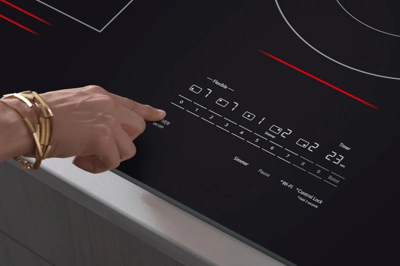 Backlit SmoothTouch® Glass Controls