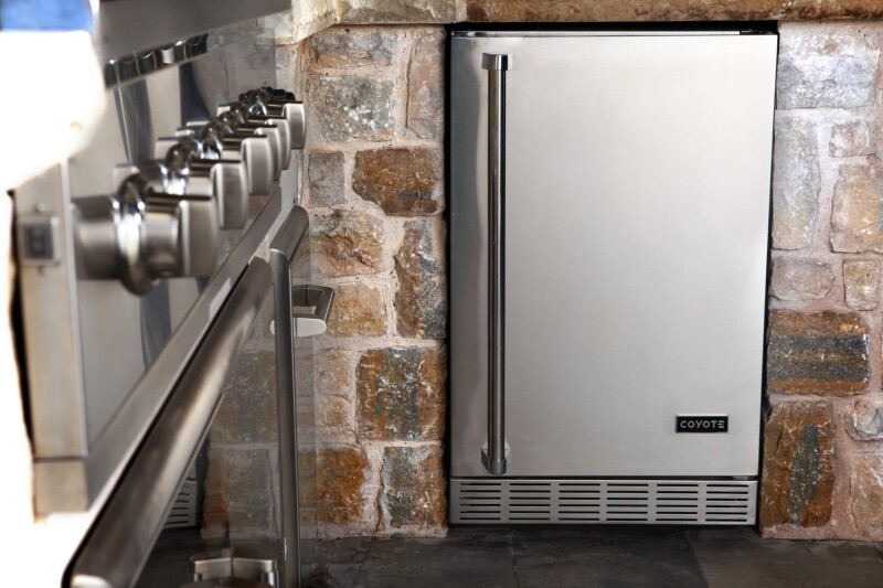 21" Outdoor Refrigerator CBIRL