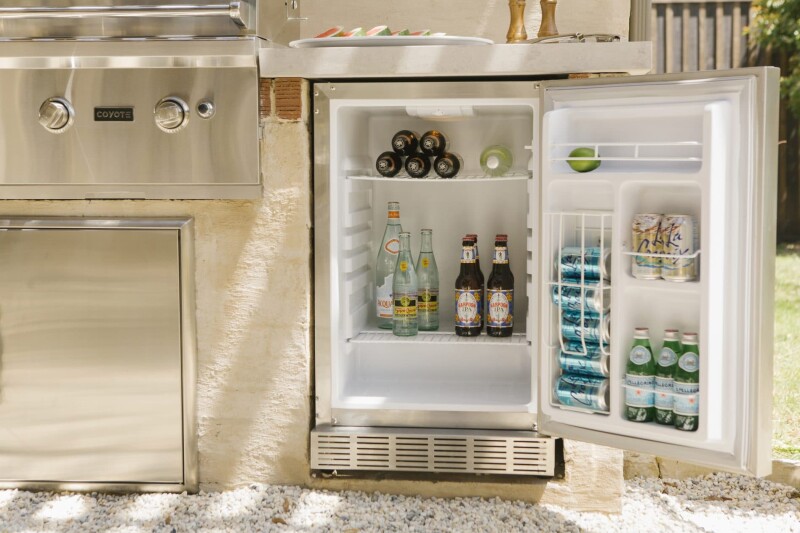 21" Outdoor Refrigerator CBIRR
