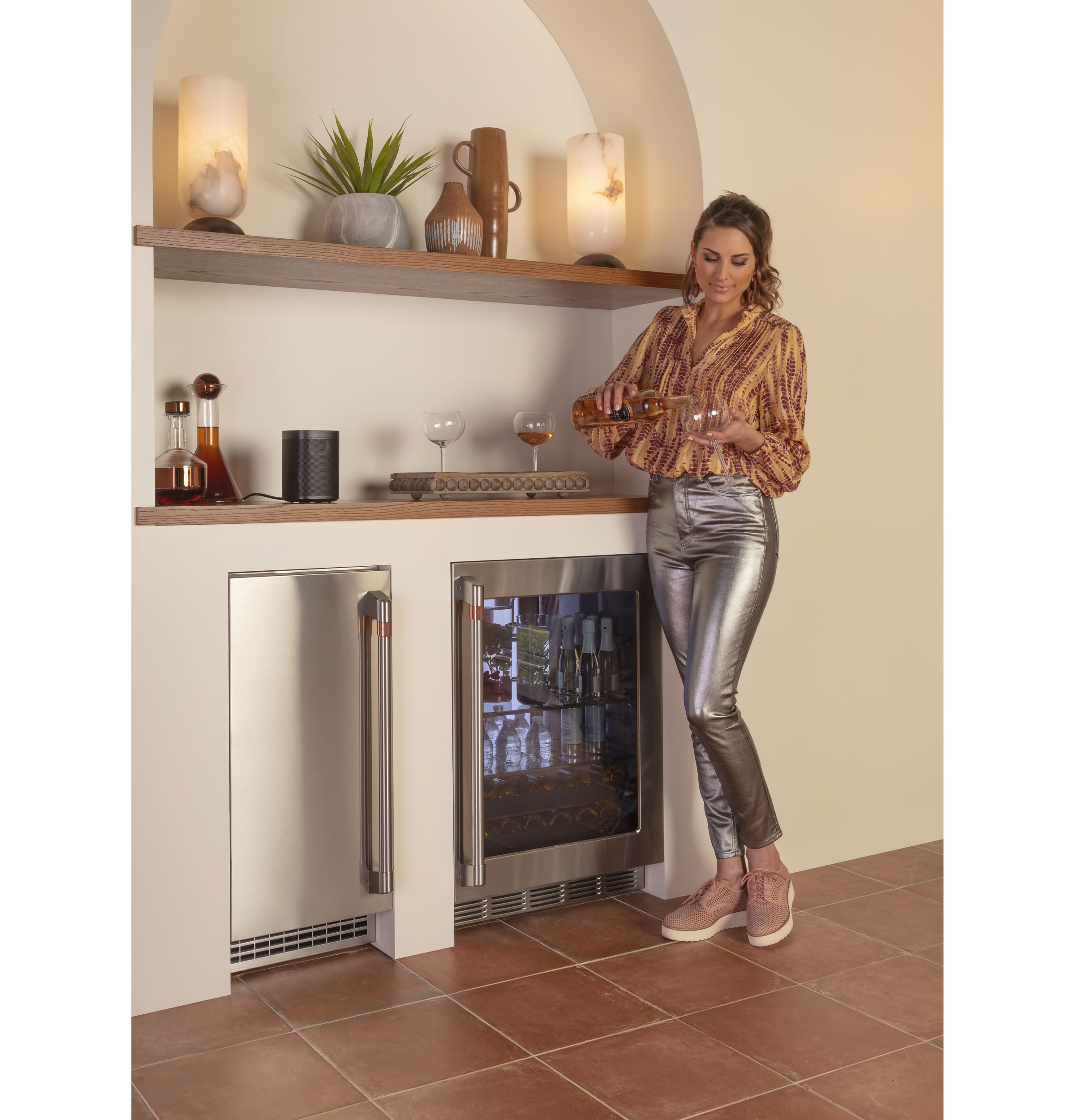 CAFÉ™ ENERGY STAR® Beverage Center view 7