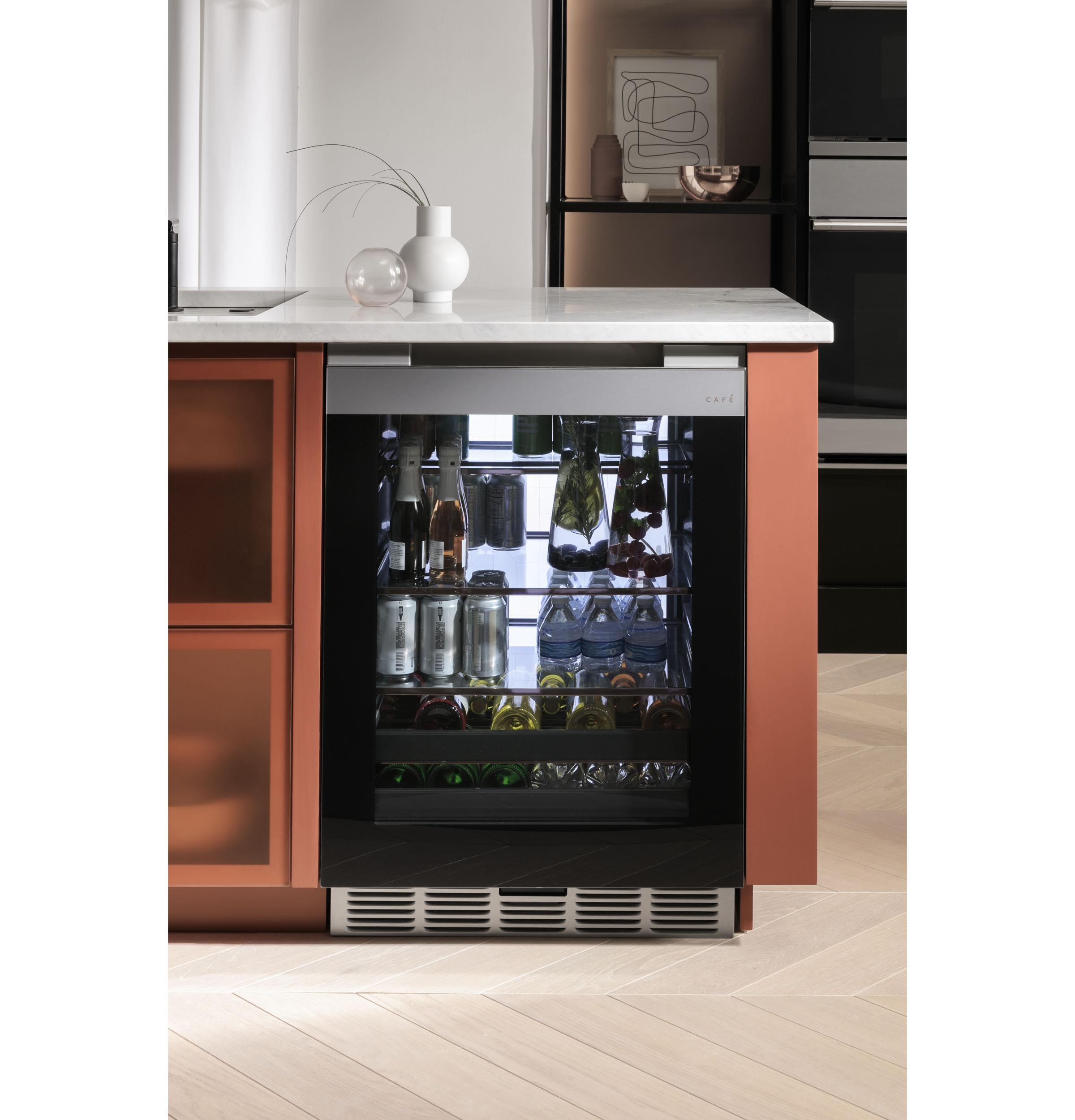CAFÉ™ Beverage Center in Platinum Glass view 7