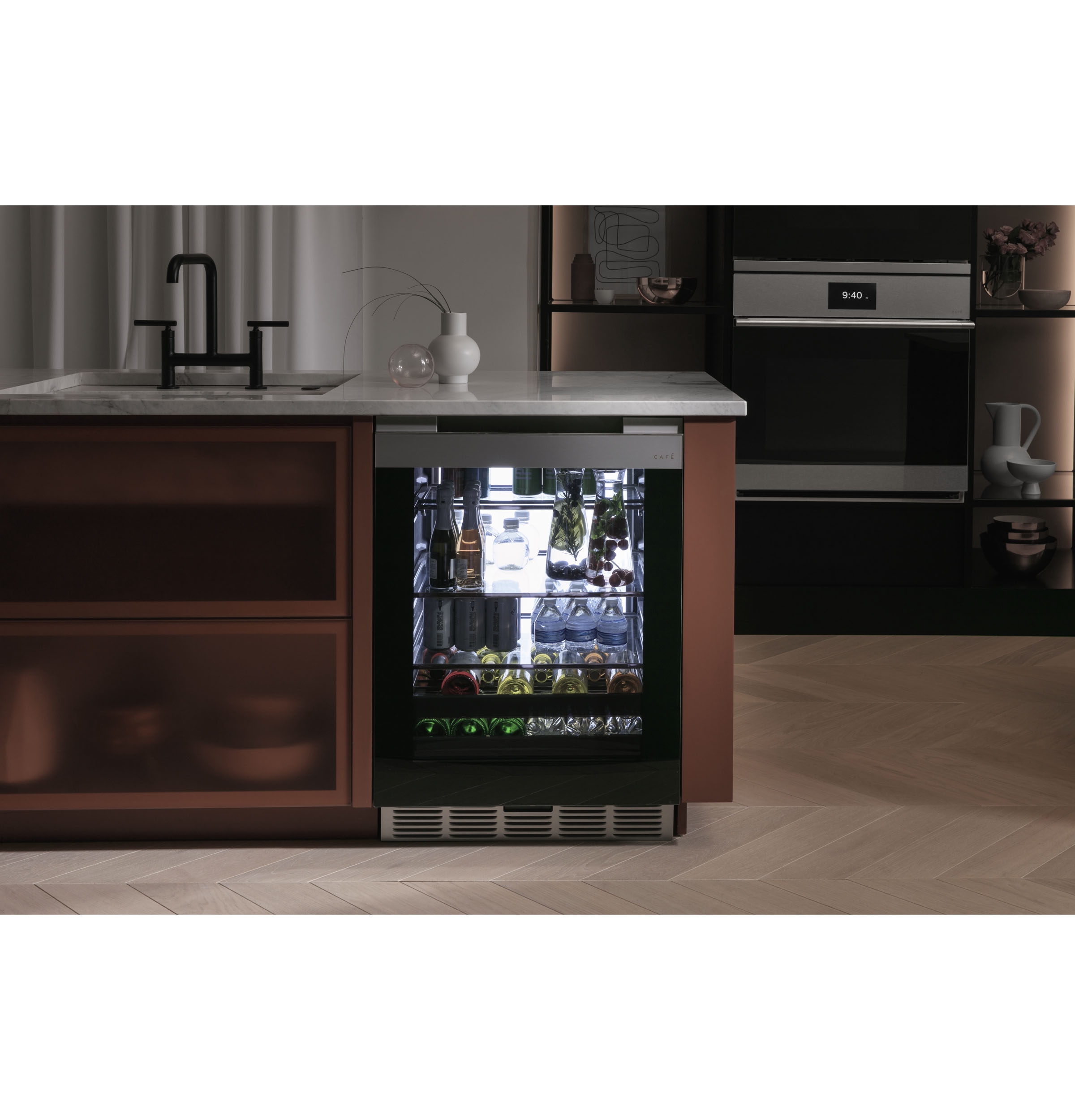 CAFÉ™ Beverage Center in Platinum Glass view 4