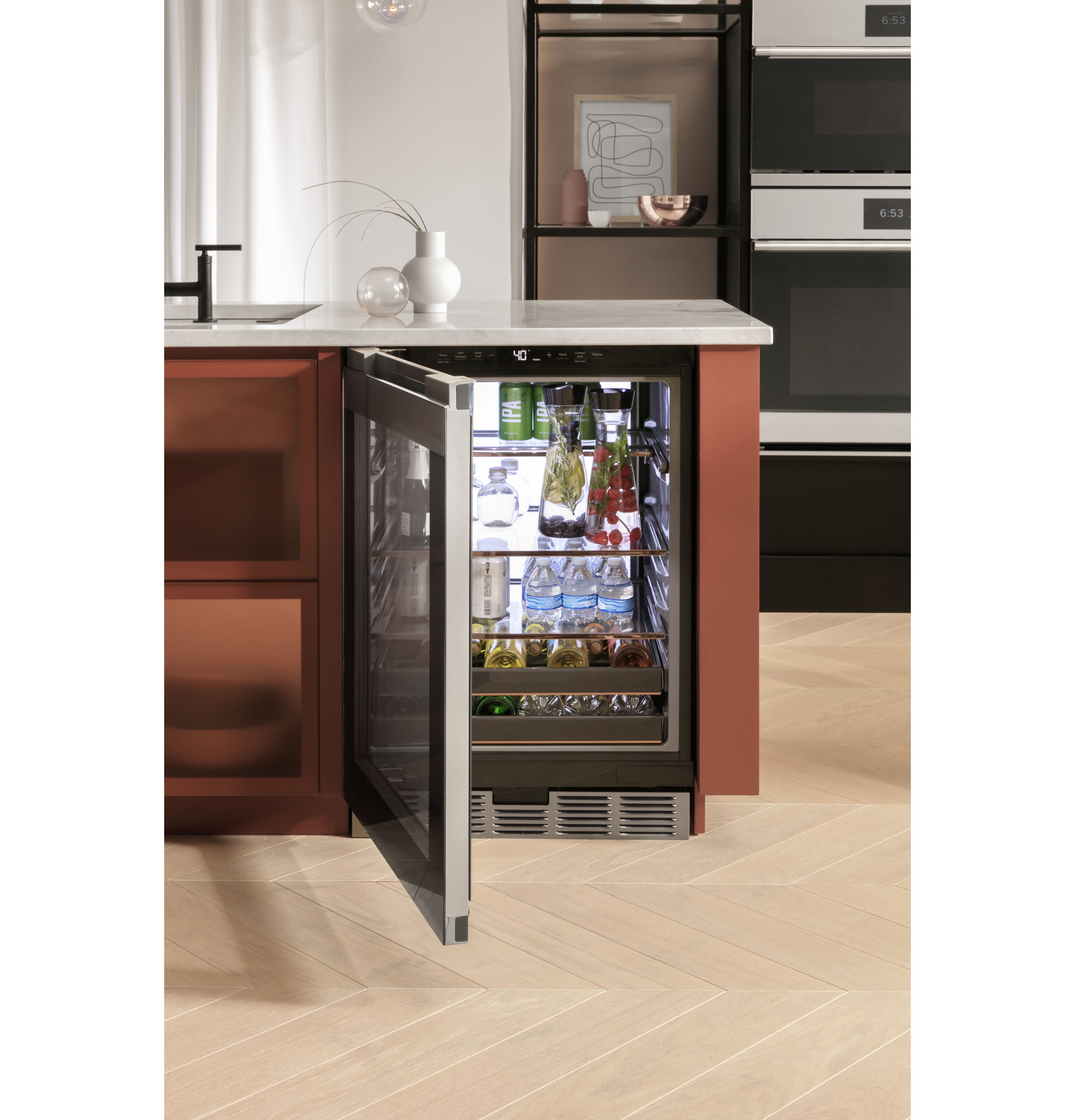 CAFÉ™ Beverage Center in Platinum Glass view 3