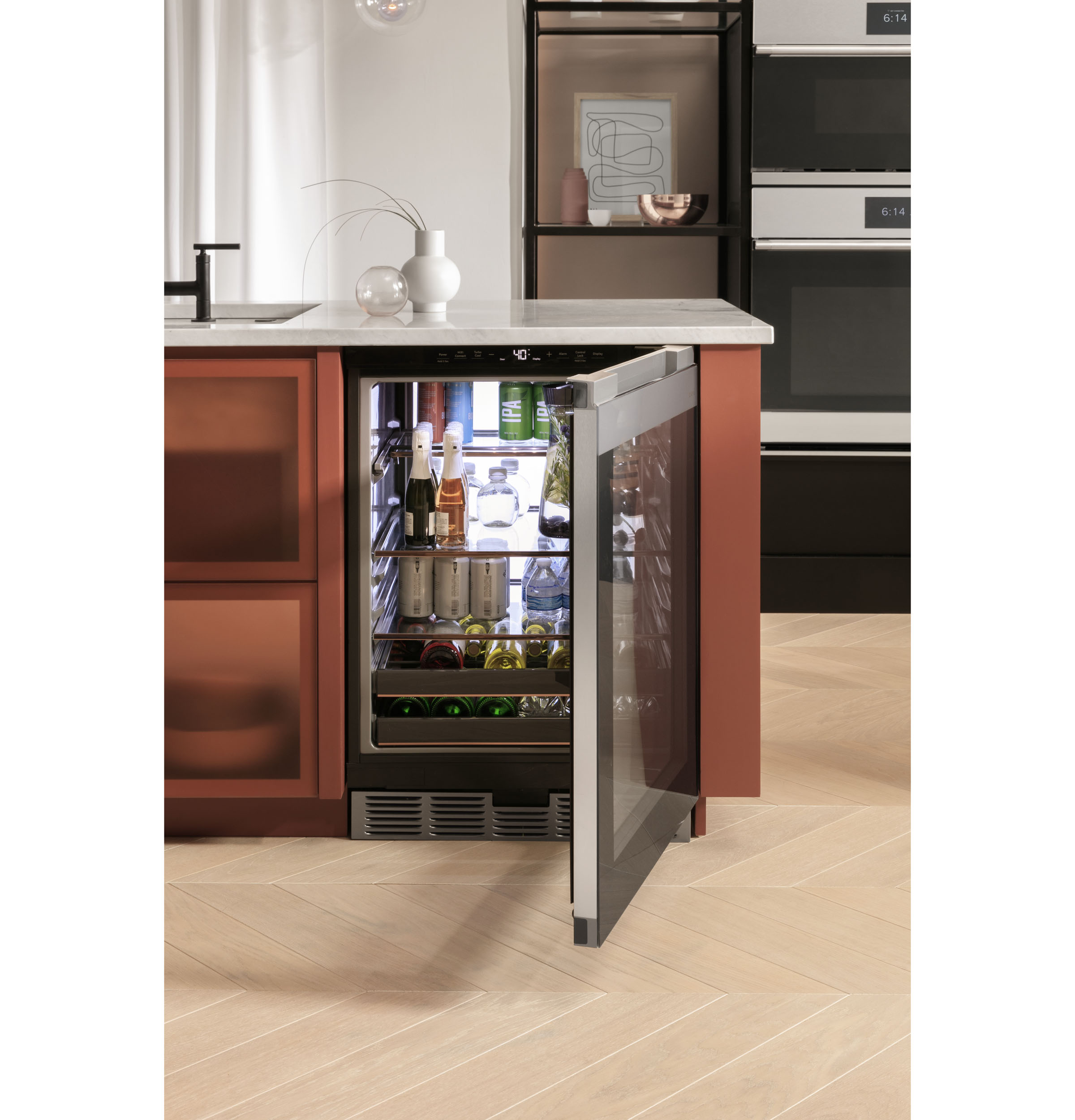 CAFÉ™ Beverage Center in Platinum Glass view 19
