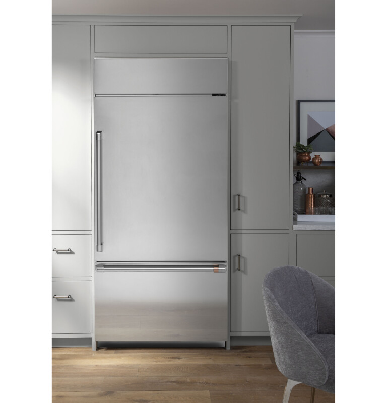 CAFÉ™ 21.3 Cu. Ft. Built-In Bottom-Freezer Refrigerator CDB36RP2PS1