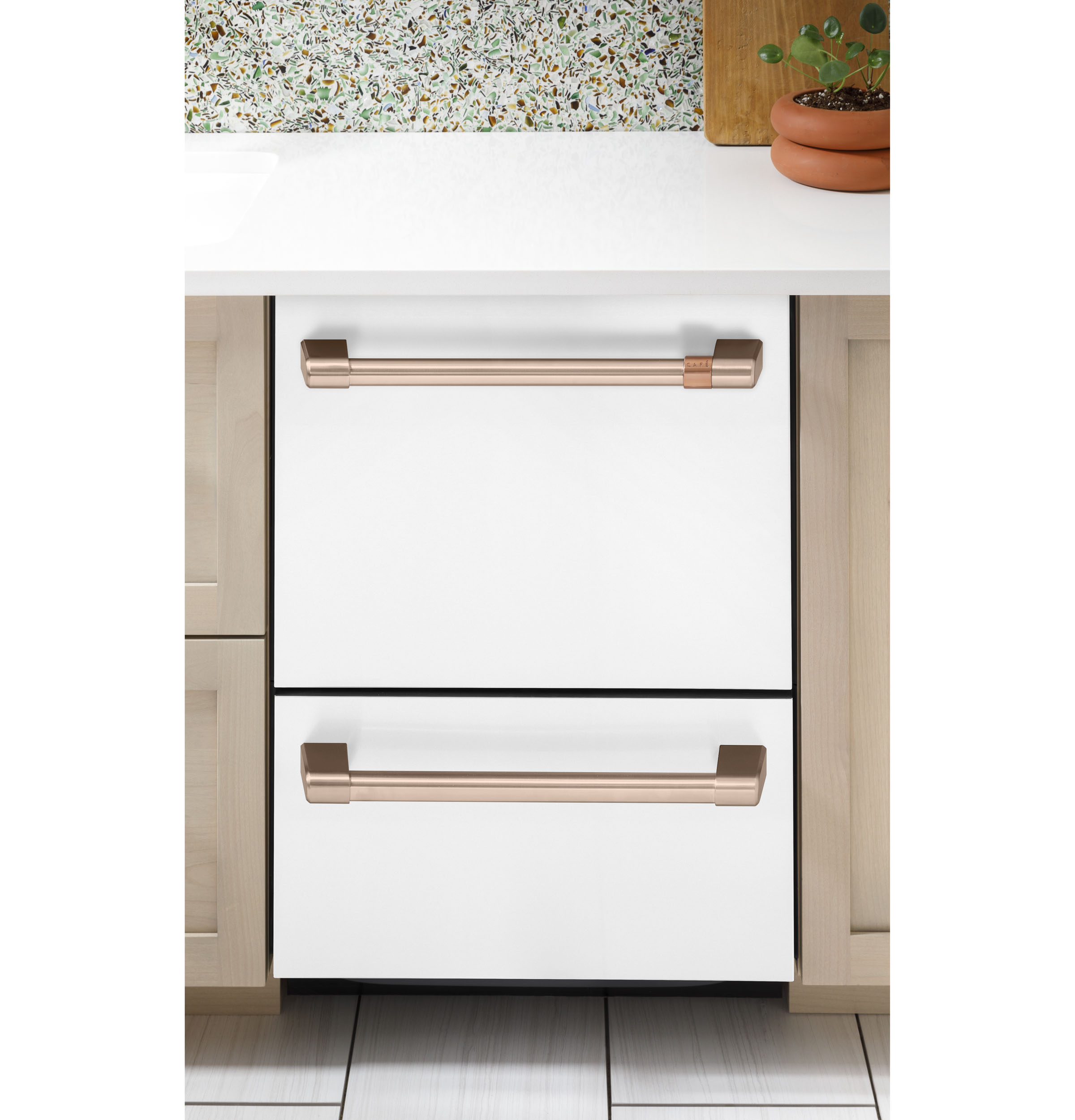 CAFÉ™ Dishwasher Double Drawer view 10