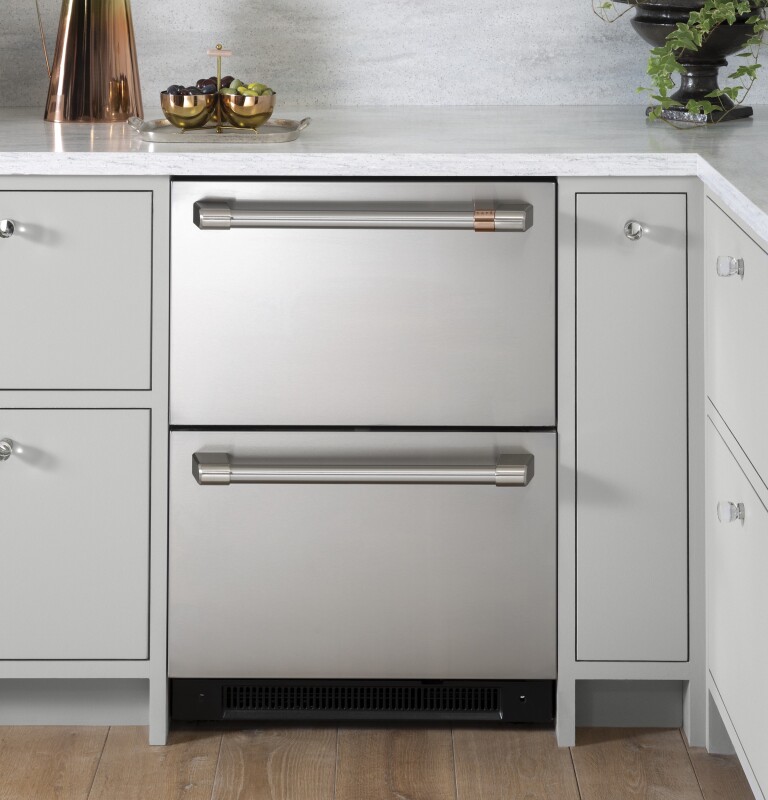 CAFÉ™ 5.7 Cu. Ft. Built-In Dual-Drawer Refrigerator view 24