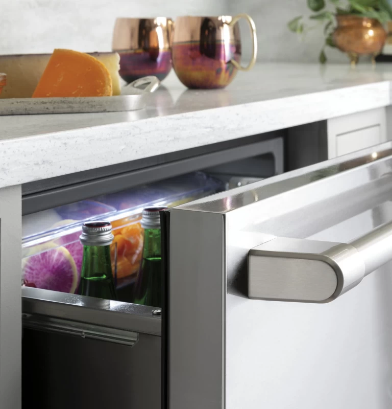 5.7 Cu. Ft. Built-In Dual-Drawer Refrigerator CDE06RP2NS1