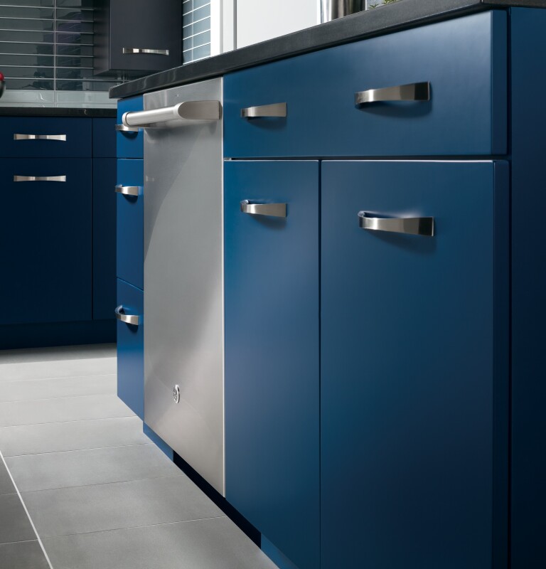 Cafe GE  Series Stainless Interior Built-In Dishwasher with Hidden Controls Stainless Steel CDT725SSFSS Picture 1