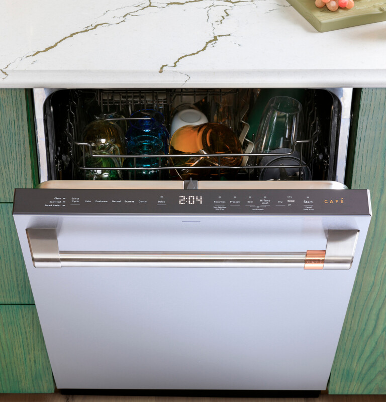 CafƩ Customfit Stainless Interior Dishwasher With Ultra Wash & Dry, 42 Dba CDT828P2VS1