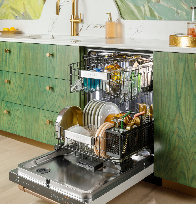 Café Customfit Stainless Interior Smart Dishwasher With Ultra Wash Top Rack And Dual Convection Ultra Dry, Led Lights, 39 Dba CDT888P4VW2